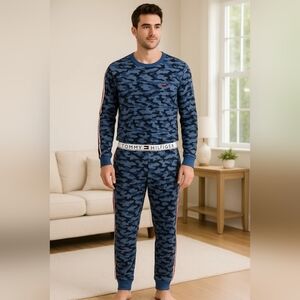 Tommy Hilfiger Mens Cotton Camouflage Pajama Top Size Medium M Blue R-2215
